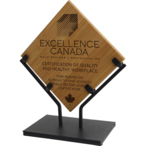 premium-wooden-trophy
