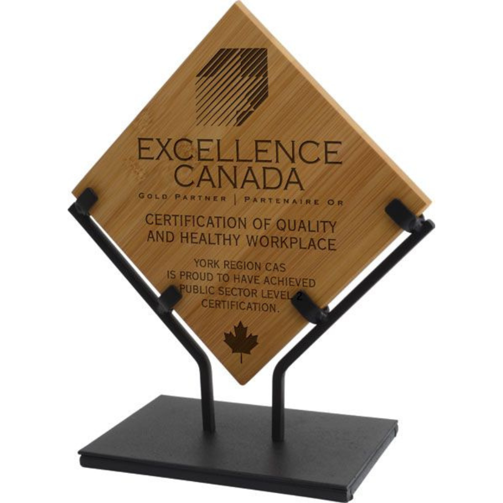 premium-wooden-trophy