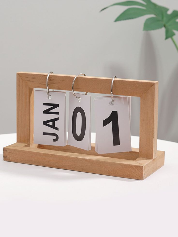 wooden-perpetual-calendar-2